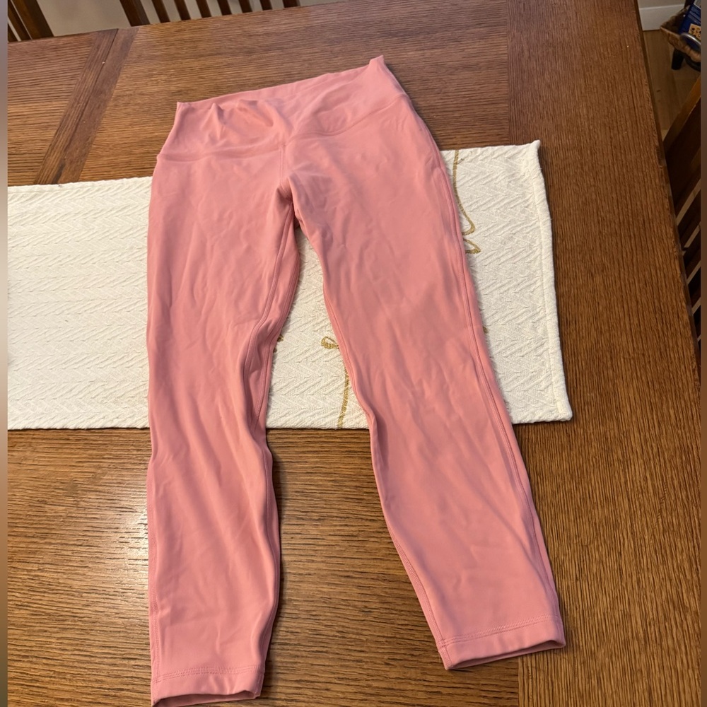 ALMost NEW Lululemon align 25” leggings pink women’s size 10